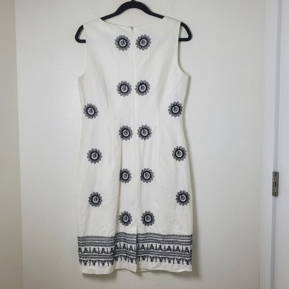 Talbots Cream White Cotton Embroidered Sheath Dress Size 8 Black Border‎